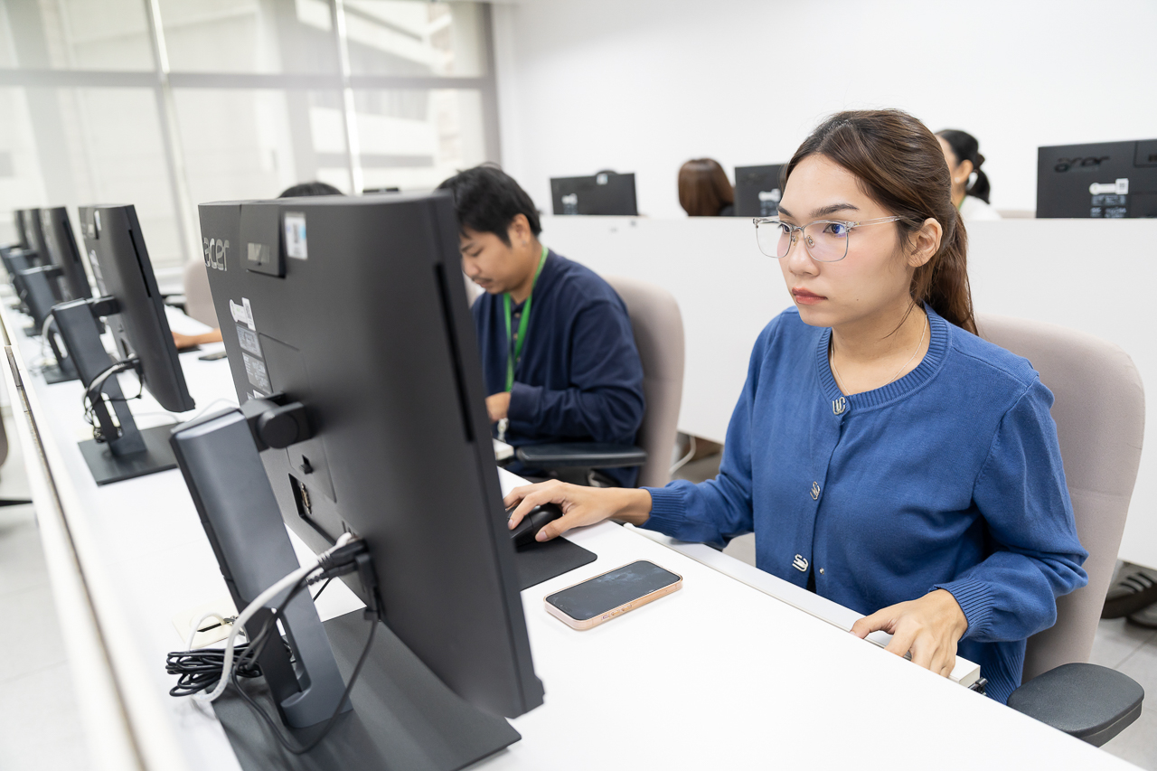 อบรม “การประยุกต์ใช้เครื่องมือ AI (MIDJOURNEY) และการบริหารจัดการวิกฤตจากช่องทางโซเชียลมีเดีย (Crisis management)” อบรม “การประยุกต์ใช้เครื่องมือ AI (MIDJOURNEY) และการบริหารจัดการวิกฤตจากช่องทางโซเชียลมีเดีย (Crisis management)”
