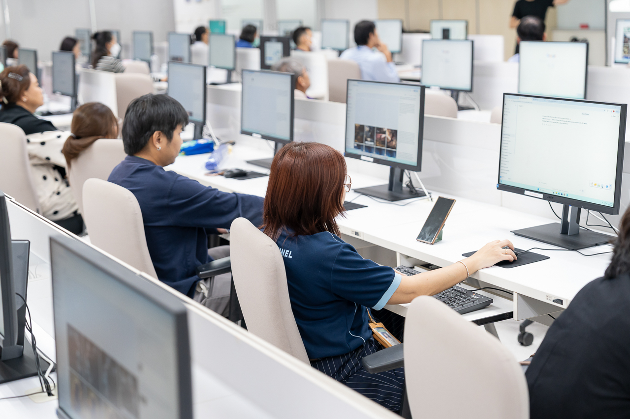 อบรม “การประยุกต์ใช้เครื่องมือ AI (MIDJOURNEY) และการบริหารจัดการวิกฤตจากช่องทางโซเชียลมีเดีย (Crisis management)” อบรม “การประยุกต์ใช้เครื่องมือ AI (MIDJOURNEY) และการบริหารจัดการวิกฤตจากช่องทางโซเชียลมีเดีย (Crisis management)”