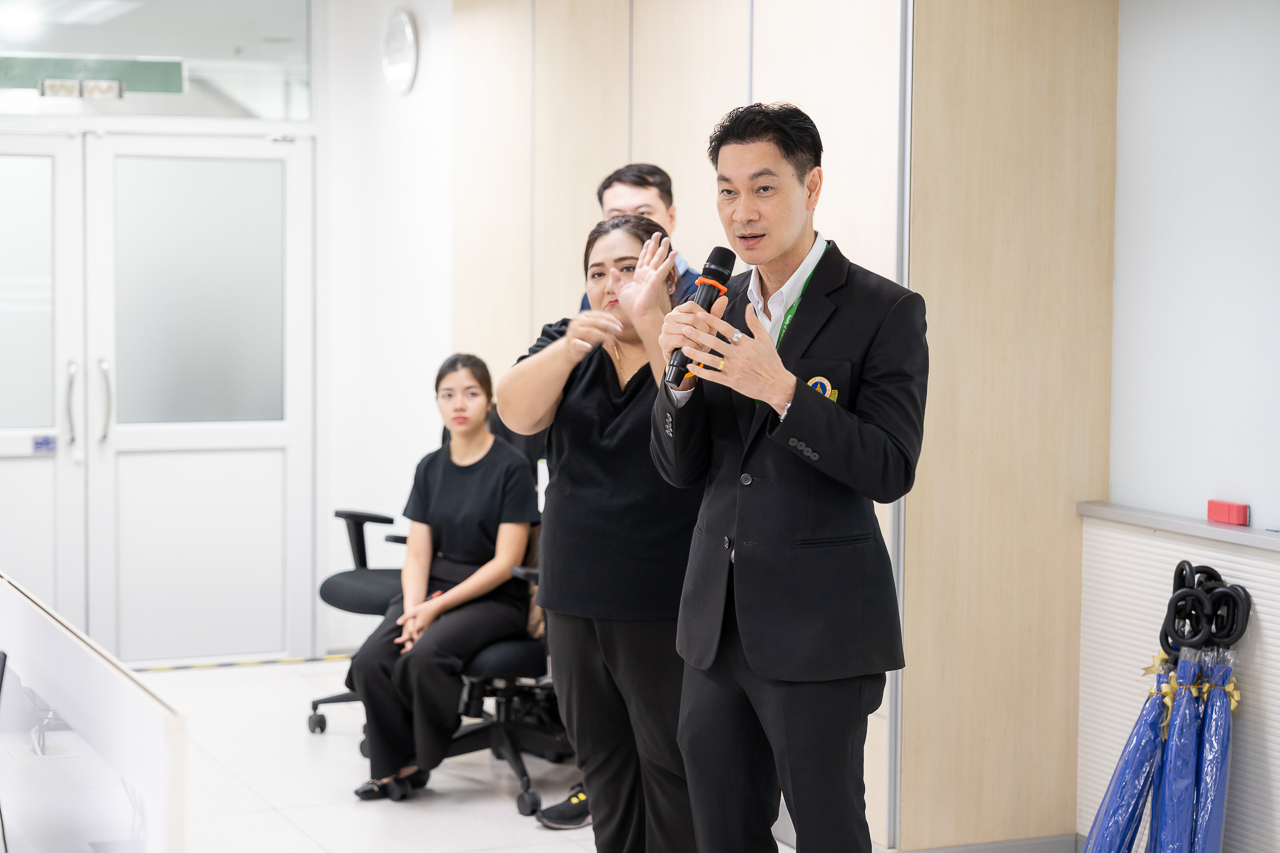 อบรม “การประยุกต์ใช้เครื่องมือ AI (MIDJOURNEY) และการบริหารจัดการวิกฤตจากช่องทางโซเชียลมีเดีย (Crisis management)” อบรม “การประยุกต์ใช้เครื่องมือ AI (MIDJOURNEY) และการบริหารจัดการวิกฤตจากช่องทางโซเชียลมีเดีย (Crisis management)”
