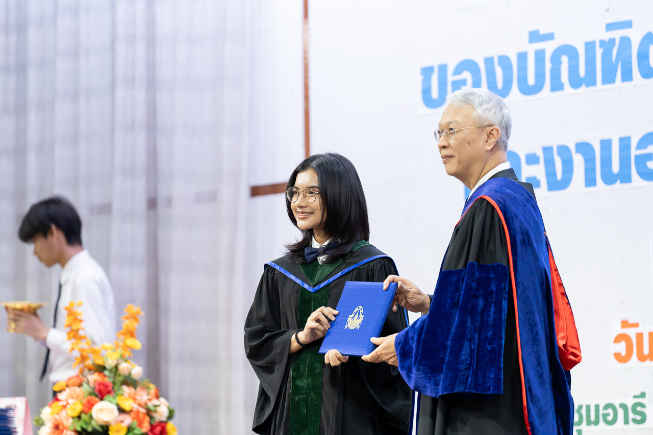 พิธีกล่าวคำปฏิญาณตนของบัณฑิตแพทย์รามาธิบดี รุ่นที่ 55 และงานอวยพรบัณฑิตรามาธิบดี ประจำปี 2568 พิธีกล่าวคำปฏิญาณตนของบัณฑิตแพทย์รามาธิบดี รุ่นที่ 55 และงานอวยพรบัณฑิตรามาธิบดี ประจำปี 2568