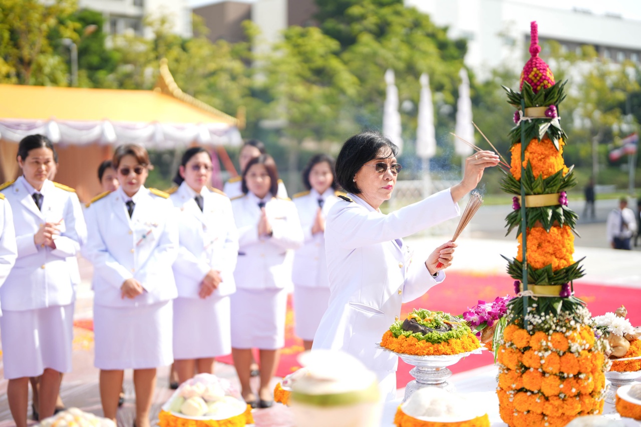 โรงเรียนพยาบาลรามาธิบดี จัดพิธีบวงสรวงบูชาฤกษ์ ก่อนการเสด็จพระราชดำเนินของสมเด็จพระกนิษฐาธิราชเจ้า กรมสมเด็จพระเทพรัตนราชสุดา ฯ สยามบรมราชกุมารี โรงเรียนพยาบาลรามาธิบดี จัดพิธีบวงสรวงบูชาฤกษ์ ก่อนการเสด็จพระราชดำเนินของสมเด็จพระกนิษฐาธิราชเจ้า กรมสมเด็จพระเทพรัตนราชสุดา ฯ สยามบรมราชกุมารี