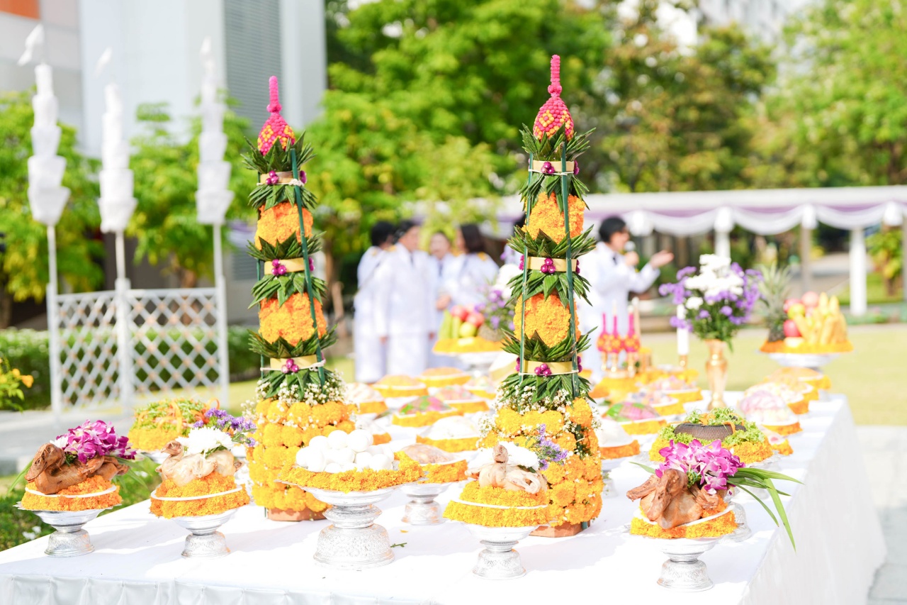 โรงเรียนพยาบาลรามาธิบดี จัดพิธีบวงสรวงบูชาฤกษ์ ก่อนการเสด็จพระราชดำเนินของสมเด็จพระกนิษฐาธิราชเจ้า กรมสมเด็จพระเทพรัตนราชสุดา ฯ สยามบรมราชกุมารี โรงเรียนพยาบาลรามาธิบดี จัดพิธีบวงสรวงบูชาฤกษ์ ก่อนการเสด็จพระราชดำเนินของสมเด็จพระกนิษฐาธิราชเจ้า กรมสมเด็จพระเทพรัตนราชสุดา ฯ สยามบรมราชกุมารี
