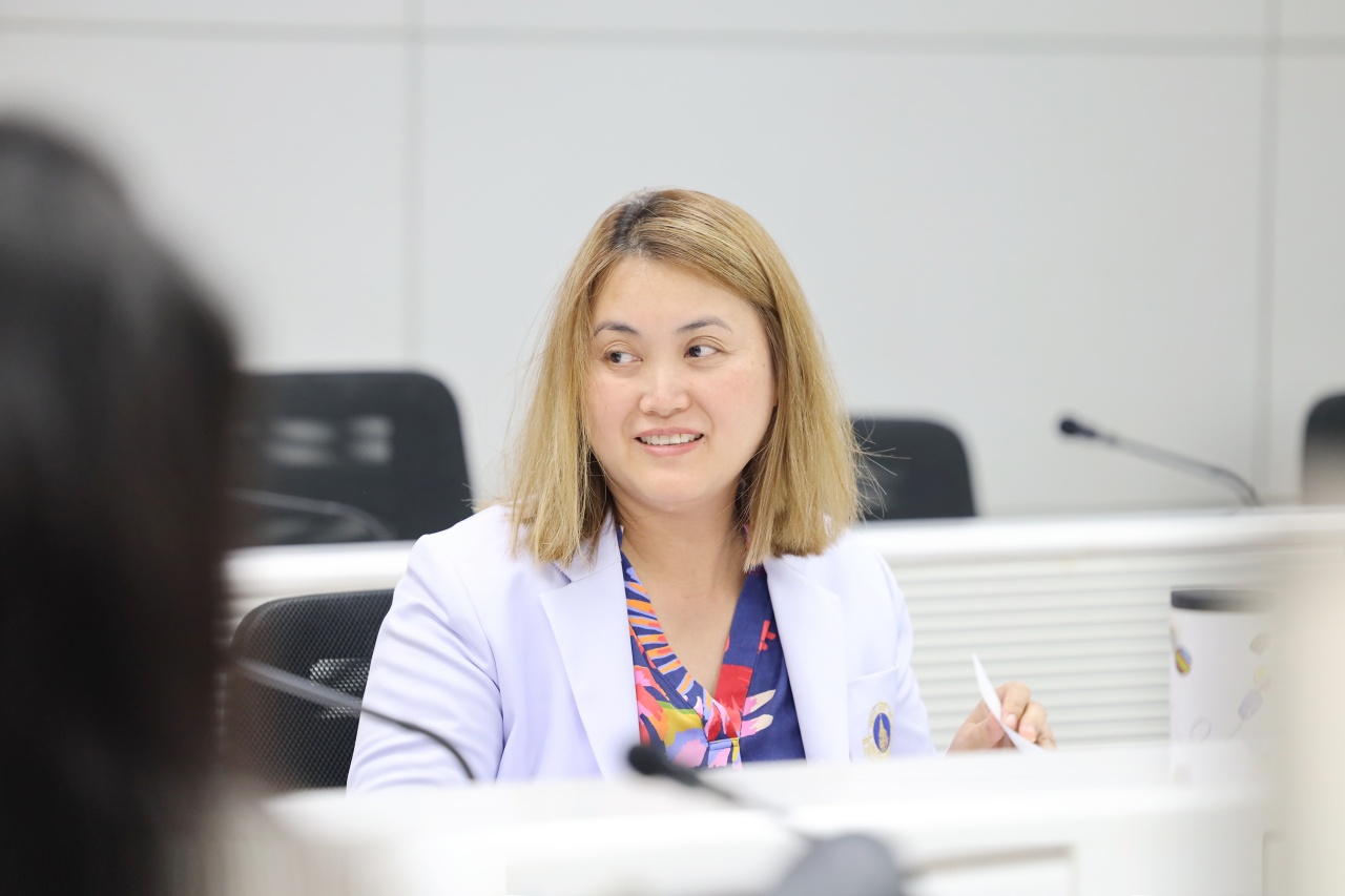 คณะผู้บริหาร และคณาจารย์โรงเรียนพยาบาลรามาธิบดี ร่วมให้การต้อนรับ อาจารย์ จาก University of Central Florida เมืองออร์ลันโด รัฐฟลอริดา ประเทศสหรัฐอเมริกา คณะผู้บริหาร และคณาจารย์โรงเรียนพยาบาลรามาธิบดี ร่วมให้การต้อนรับ อาจารย์ จาก University of Central Florida เมืองออร์ลันโด รัฐฟลอริดา ประเทศสหรัฐอเมริกา