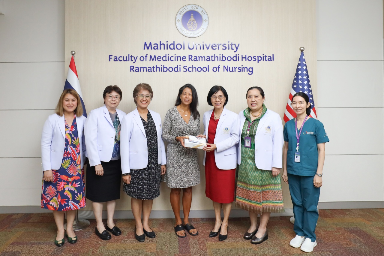 คณะผู้บริหาร และคณาจารย์โรงเรียนพยาบาลรามาธิบดี ร่วมให้การต้อนรับ อาจารย์ จาก University of Central Florida เมืองออร์ลันโด รัฐฟลอริดา ประเทศสหรัฐอเมริกา คณะผู้บริหาร และคณาจารย์โรงเรียนพยาบาลรามาธิบดี ร่วมให้การต้อนรับ อาจารย์ จาก University of Central Florida เมืองออร์ลันโด รัฐฟลอริดา ประเทศสหรัฐอเมริกา