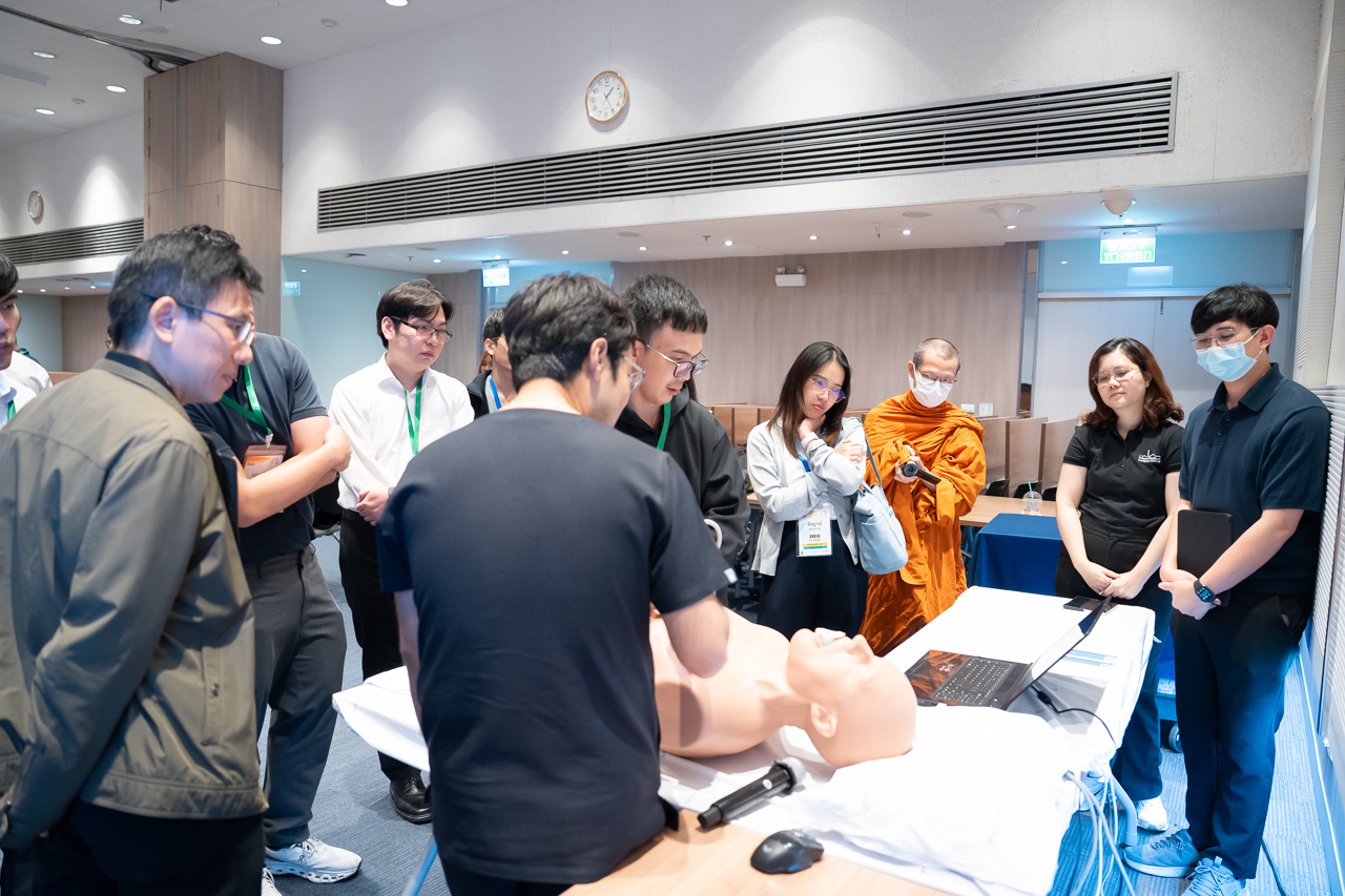 งานประชุมวิชาการ เรื่อง Ramathibodi Chest Medicine 2025 ภายใต้หัวข้อ The Art and Science of Pulmonary Medicine: From Evidence to Everyday Practice งานประชุมวิชาการ เรื่อง Ramathibodi Chest Medicine 2025 ภายใต้หัวข้อ The Art and Science of Pulmonary Medicine: From Evidence to Everyday Practice