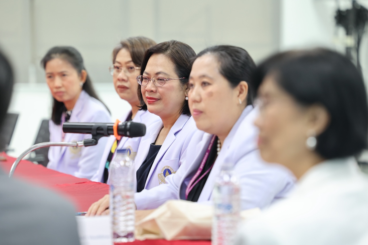 พิธีลงนามบันทึกข้อตกลงความร่วมมือทางวิชาการ (MOU) ระหว่าง โรงเรียนพยาบาลรามาธิบดี คณะแพทยศาสตร์โรงพยาบาลรามาธิบดี มหาวิทยาลัยมหิดล กับ Faculty of Health Care and Nursing, Juntendo University ประเทศญี่ปุ่น