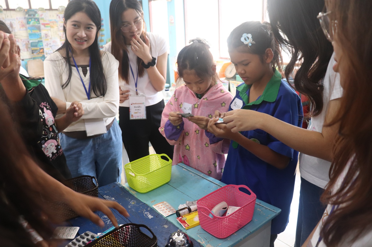 โครงการ “Medlunteers” โครงการ “Medlunteers”