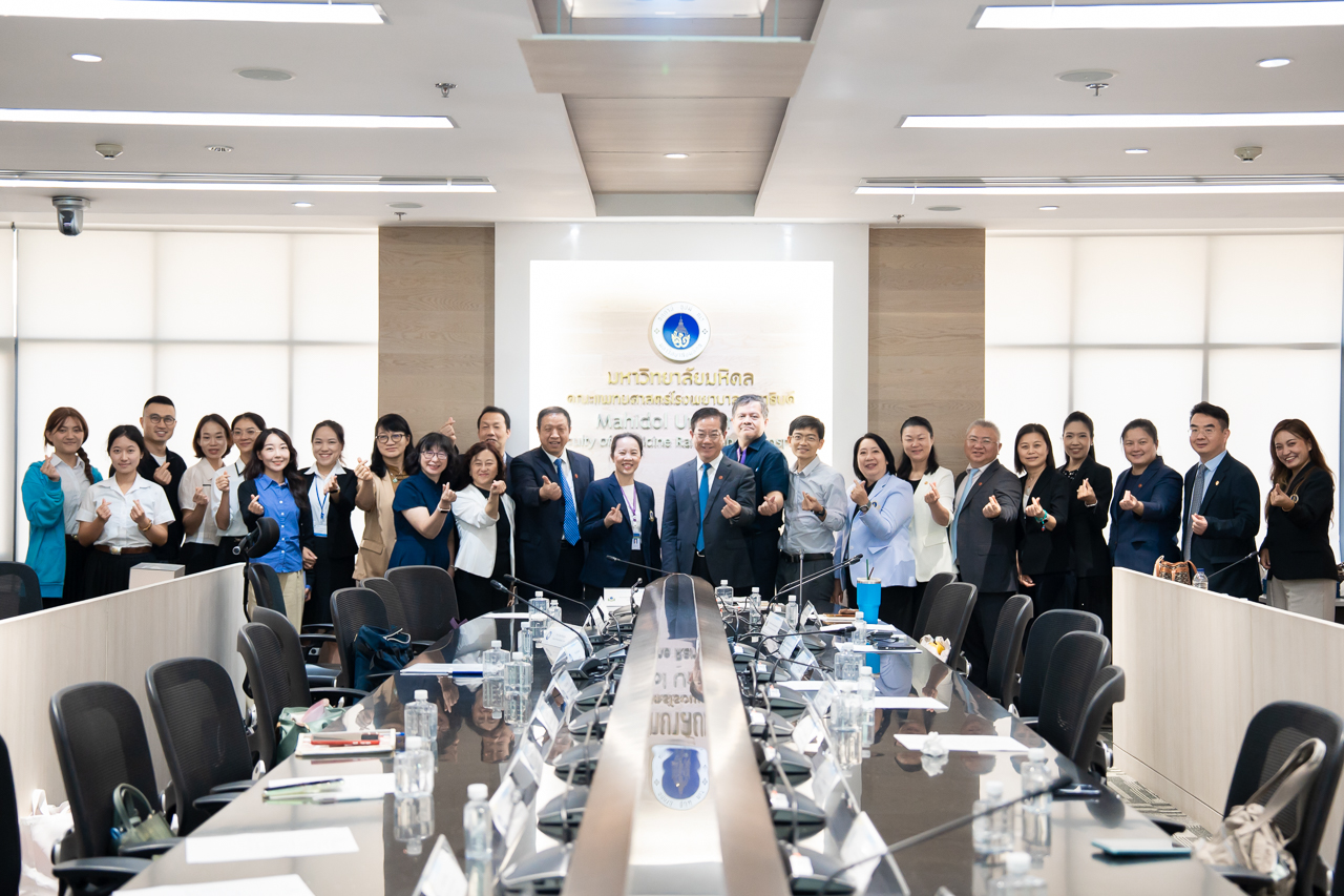 การต้อนรับคณะผู้แทนและผู้บริหารจาก Kunming Medical University และ Shanghai Jiao Tong University School of Medicine แห่งสาธารณรัฐประชาชนจีน