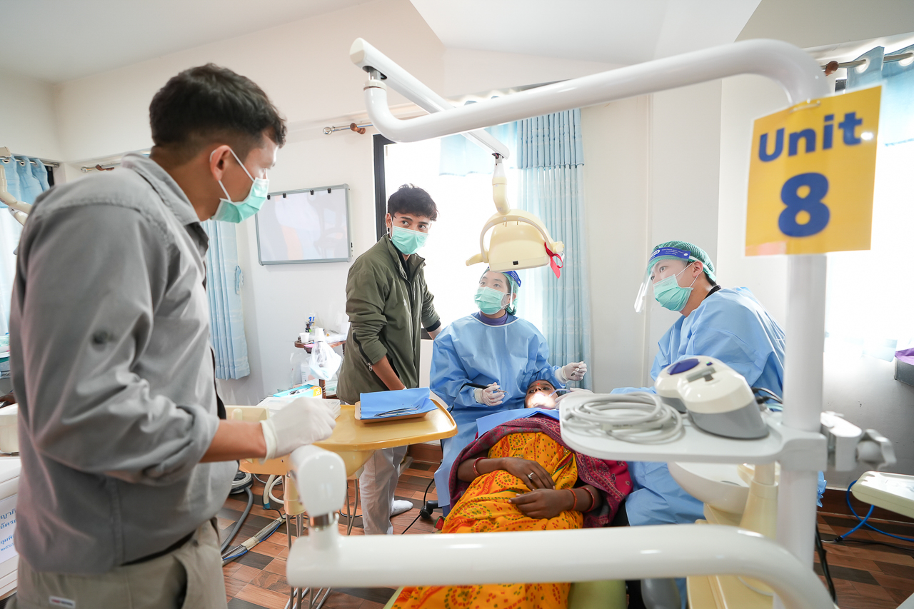 โครงการผ่าตัดตาการกุศล และโครงการออกหน่วยทันตกรรมการกุศล ประจำปี 2568 เพื่อถวายเป็นพระราชกุศลแด่พระบาทสมเด็จพระบรมชนกาธิเบศร มหาภูมิพลอดุลยเดชมหาราช บรมนาถบพิตร สมเด็จพระนางเจ้าสิริกิติ์ พระบรมราชินีนาถ พระบรมราชชนนีพันปีหลวง พระบาทสมเด็จพระวชิรเกล้าเจ้าอยู่หัว ณ สหพันธ์สาธารณรัฐประชาธิปไตยเนปาล โครงการผ่าตัดตาการกุศล และโครงการออกหน่วยทันตกรรมการกุศล ประจำปี 2568 เพื่อถวายเป็นพระราชกุศลแด่พระบาทสมเด็จพระบรมชนกาธิเบศร มหาภูมิพลอดุลยเดชมหาราช บรมนาถบพิตร สมเด็จพระนางเจ้าสิริกิติ์ พระบรมราชินีนาถ พระบรมราชชนนีพันปีหลวง พระบาทสมเด็จพระวชิรเกล้าเจ้าอยู่หัว ณ สหพันธ์สาธารณรัฐประชาธิปไตยเนปาล