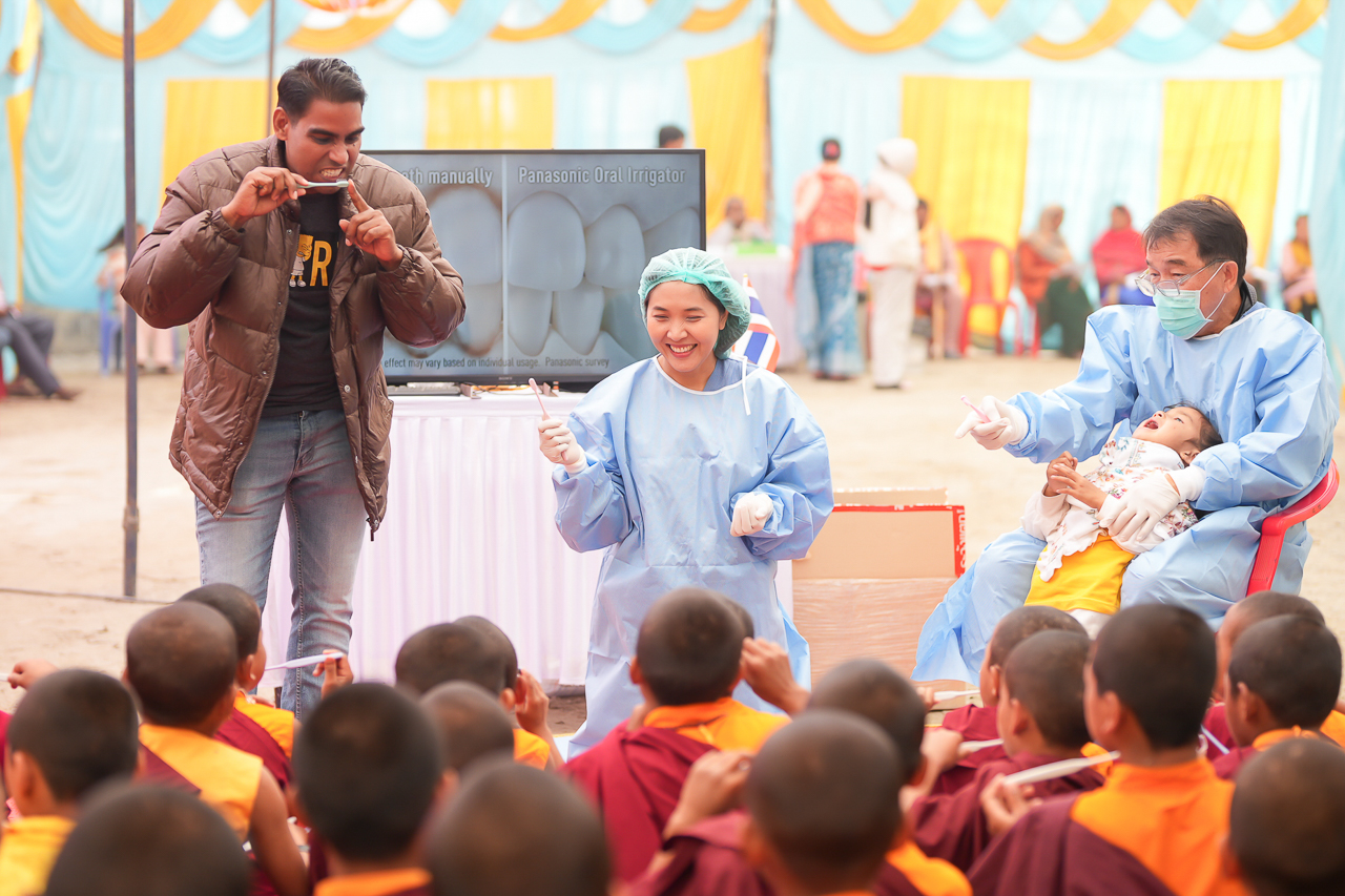 โครงการผ่าตัดตาการกุศล และโครงการออกหน่วยทันตกรรมการกุศล ประจำปี 2568 เพื่อถวายเป็นพระราชกุศลแด่พระบาทสมเด็จพระบรมชนกาธิเบศร มหาภูมิพลอดุลยเดชมหาราช บรมนาถบพิตร สมเด็จพระนางเจ้าสิริกิติ์ พระบรมราชินีนาถ พระบรมราชชนนีพันปีหลวง พระบาทสมเด็จพระวชิรเกล้าเจ้าอยู่หัว ณ สหพันธ์สาธารณรัฐประชาธิปไตยเนปาล โครงการผ่าตัดตาการกุศล และโครงการออกหน่วยทันตกรรมการกุศล ประจำปี 2568 เพื่อถวายเป็นพระราชกุศลแด่พระบาทสมเด็จพระบรมชนกาธิเบศร มหาภูมิพลอดุลยเดชมหาราช บรมนาถบพิตร สมเด็จพระนางเจ้าสิริกิติ์ พระบรมราชินีนาถ พระบรมราชชนนีพันปีหลวง พระบาทสมเด็จพระวชิรเกล้าเจ้าอยู่หัว ณ สหพันธ์สาธารณรัฐประชาธิปไตยเนปาล