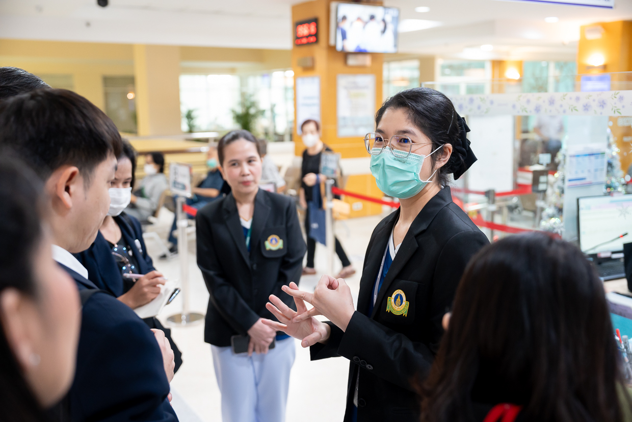 ต้อนรับคณะผู้ศึกษาดูงาน จากโรงพยาบาลสมเด็จพระบรมราชเทวี ณ ศรีราชา สภากาชาดไทย