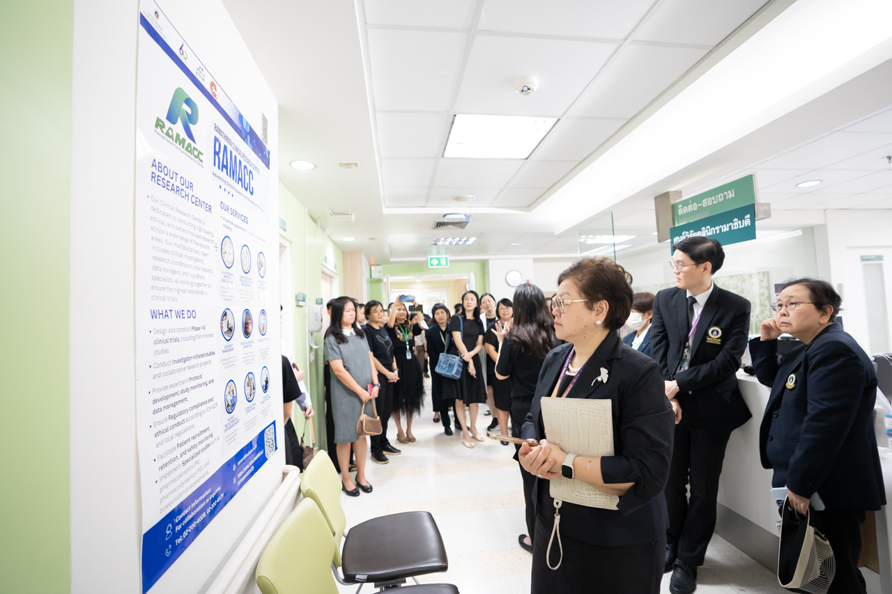 พิธีเปิดศูนย์วิจัยคลินิกรามาธิบดี คณะแพทยศาสตร์โรงพยาบาลรามาธิบดี มหาวิทยาลัยมหิดล (RAMACC: Ramathibodi Clinical Research Center)