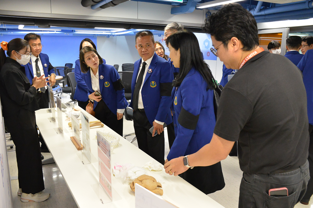 ต้อนรับคณะผู้ศึกษาดูงานจากหลักสูตรประกาศนียบัตรธรรมาภิบาลทางการแพทย์สำหรับผู้บริหารระดับสูง (ปธพ.) รุ่นที่ 12