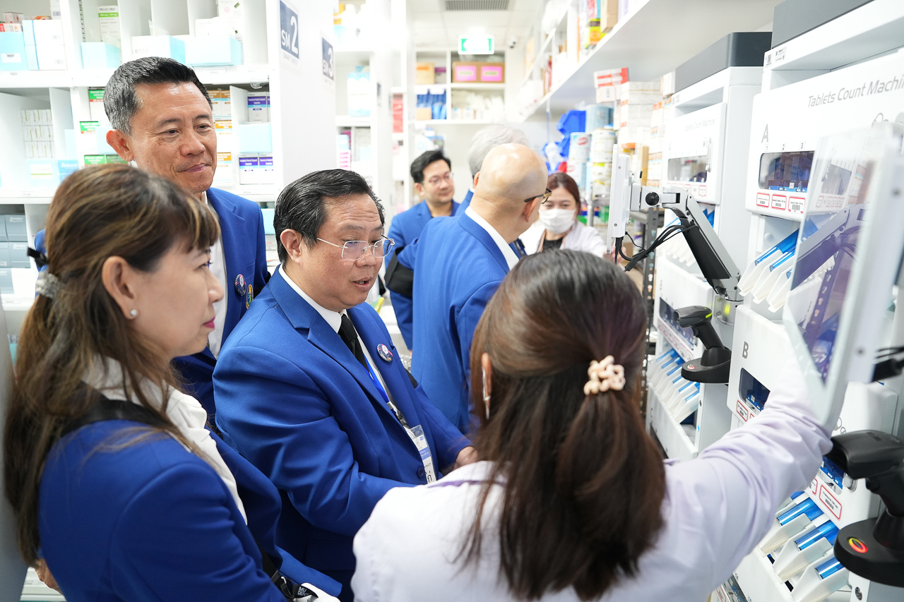 ต้อนรับคณะผู้ศึกษาดูงานจากหลักสูตรประกาศนียบัตรธรรมาภิบาลทางการแพทย์สำหรับผู้บริหารระดับสูง (ปธพ.) รุ่นที่ 12