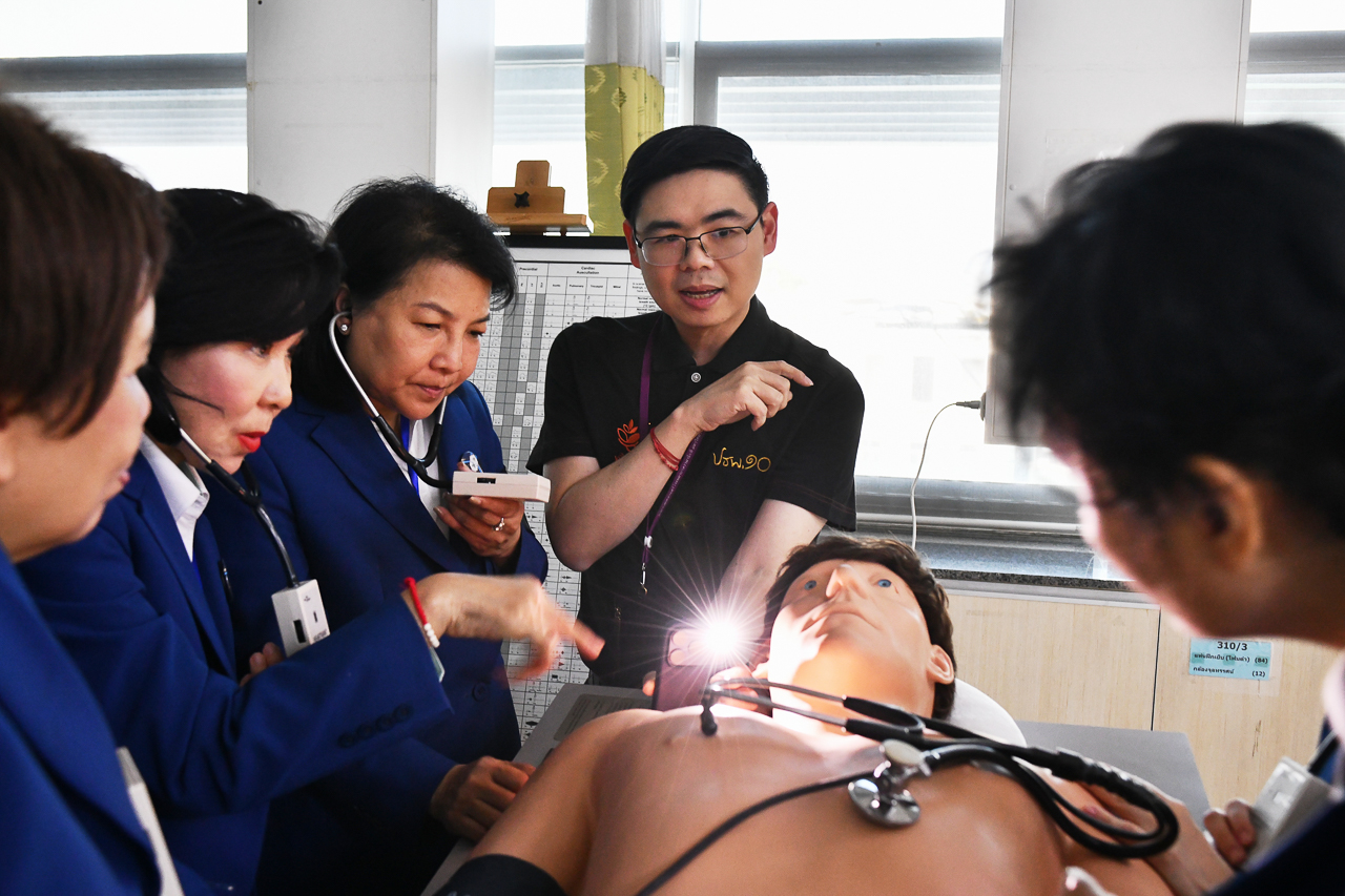 ต้อนรับคณะผู้ศึกษาดูงานจากหลักสูตรประกาศนียบัตรธรรมาภิบาลทางการแพทย์สำหรับผู้บริหารระดับสูง (ปธพ.) รุ่นที่ 12