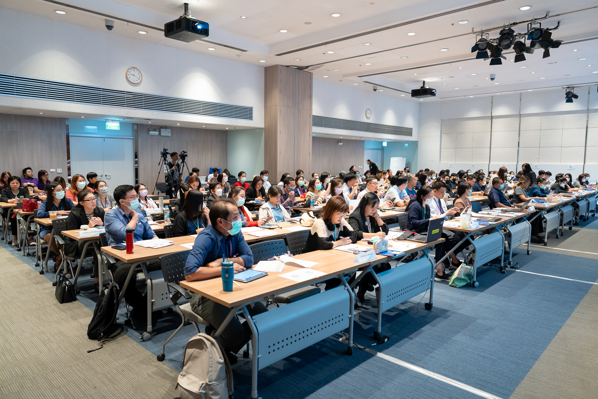 การอบรมเชิงปฏิบัติการ เรื่อง “Opportunity & Risk Management” (กล้าเสี่ยงในงานสร้างสรรค์ ลดความสูญเสียในงานประจำ) การอบรมเชิงปฏิบัติการ เรื่อง “Opportunity & Risk Management” (กล้าเสี่ยงในงานสร้างสรรค์ ลดความสูญเสียในงานประจำ)