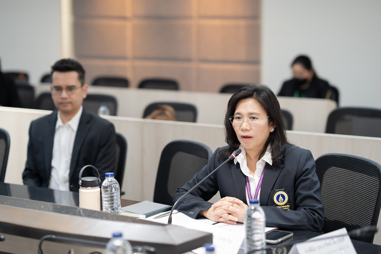 พิธีลงนามบันทึกข้อตกลงความร่วมมือทางวิชาการ เรื่อง การจัดการโลจิสติกส์และโซ่อุปทานสำหรับอาคารโรงพยาบาลรามาธิบดีและย่านนวัตกรรมโยธี ระหว่าง คณะแพทยศาสตร์โรงพยาบาลรามาธิบดี มหาวิทยาลัยมหิดล และคณะวิศวกรรมศาสตร์ มหาวิทยาลัยมหิดล width=