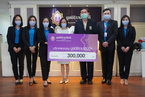 บริษัท แอมเจน (ประเทศไทย) จำกัด บริจาคเงินแก่มูลนิธิรามาธิบดีฯ ช่วยเหลือผู้ป่วย COVID-19