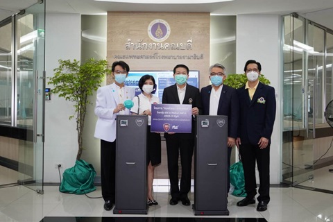 บริจาคตู้อบฆ่าเชื้อแก่คณะฯ ช่วยเหลือผู้ป่วย COVID-19