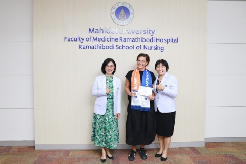 พิธีมอบประกาศนียบัตรและงานเลี้ยงอำลานักศึกษาพยาบาลแลกเปลี่ยน จาก University of Technology Sydney (UTS) เครือรัฐออสเตรเลีย