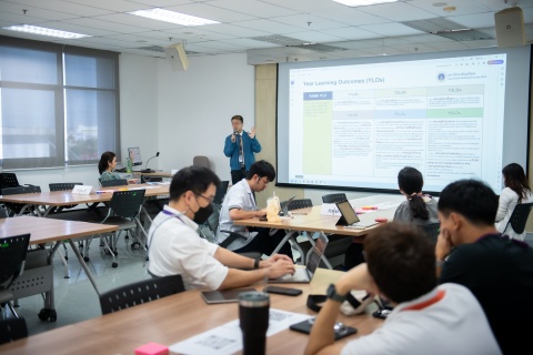 โครงการพัฒนาผู้บริหารรายวิชา หัวข้อ “ความท้าทายในการจัดการเรียนการสอนในหลักสูตรปัจจุบัน การจัดการเรียนการสอน และการประเมินตามแนวทางของ Outcome-based Education”
