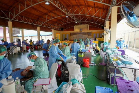 โครงการ “ราษฎรสุขใจ พลานามัยสมบูรณ์ แพทย์พระราชทาน” ณ โรงพยาบาลสตูล และเรือนจำจังหวัดสตูล