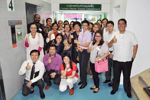 บริษัท 3 เอ็ม ประเทศไทย จำกัด นำคณะพยาบาลและเจ้าหน้าที่หน่วยงานต่าง ๆ ของโรงพยาบาลจากประเทศจีน ไต้หวัน มาเลเซีย และฟิลิปปินส์ เข้าเยี่ยมชมงานเวชภัณฑ์ปลอดเชื้อ