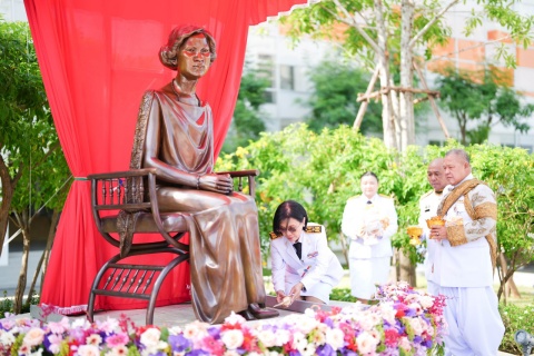โรงเรียนพยาบาลรามาธิบดี จัดพิธีบวงสรวงบูชาฤกษ์ ก่อนการเสด็จพระราชดำเนินของสมเด็จพระกนิษฐาธิราชเจ้า กรมสมเด็จพระเทพรัตนราชสุดา ฯ สยามบรมราชกุมารี โรงเรียนพยาบาลรามาธิบดี จัดพิธีบวงสรวงบูชาฤกษ์ ก่อนการเสด็จพระราชดำเนินของสมเด็จพระกนิษฐาธิราชเจ้า กรมสมเด็จพระเทพรัตนราชสุดา ฯ สยามบรมราชกุมารี