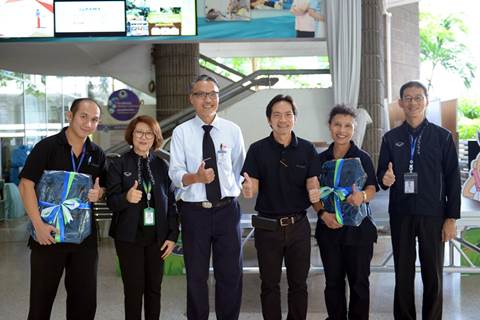 รับมอบของรางวัลการแข่งขันกีฬารามาสามัคคี ประจำปี 2559 และโครงการผู้นำสุขภาพดี