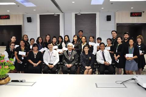 กองทุนมุทิตาจิตมอบเงินช่วยเหลือบุคลากร