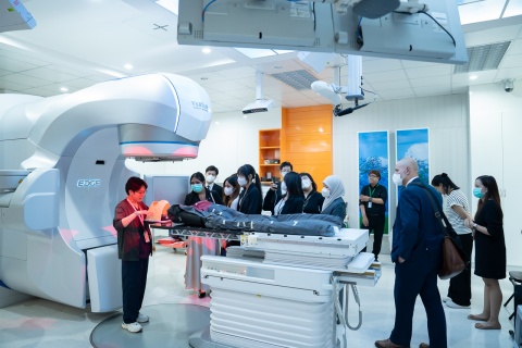 รามาธิบดีต้อนรับผู้แทนจาก UNRCPD และคณะเยาวชนอาเซียน เยี่ยมชมศูนย์ Ramathibodi – IAEA Rays of Hope Anchor Centre และศึกษาดูงานด้านเวชศาสตร์นิวเคลียร์