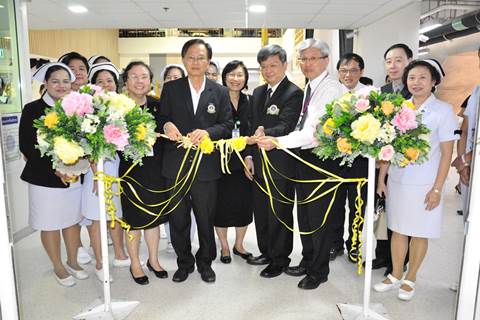 ทำบุญเลี้ยงพระและพิธีเปิดหน่วยตรวจผู้ป่วยนอกมะเร็ง