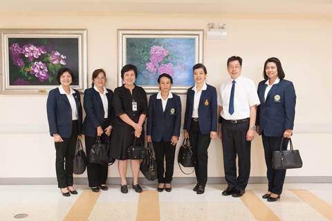 รพ.ภูมิพลอดุลยเดช เยี่ยมชมศูนย์การแพทย์สมเด็จพระเทพรัตน์
