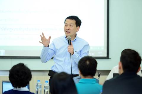 ประชุมสัมมนาเชิงปฏิบัติการ เรื่อง “การปรับปรุงหลักสูตรแพทยศาสตรบัณฑิต ระดับคลินิก”   