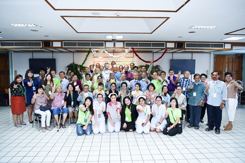 ประชุมวิชาการประจำปี และสังสรรค์ปีใหม่แก่สมาชิกชมรมผู้ไร้กล่องเสียงรามาธิบดี 2561