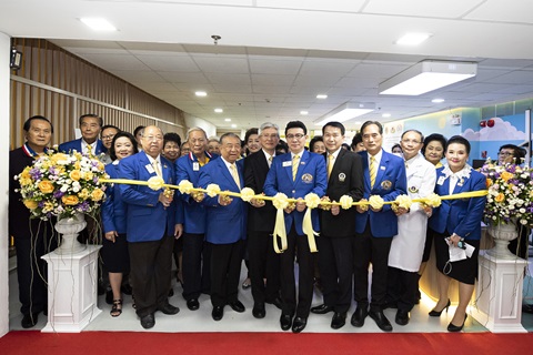 พิธีเปิดและส่งมอบพื้นที่ปรับปรุงหน่วยตรวจผู้ป่วยนอกเด็ก และรับมอบเครื่องช่วยหายใจทารกแรกเกิดแบบความถี่สูงฯ