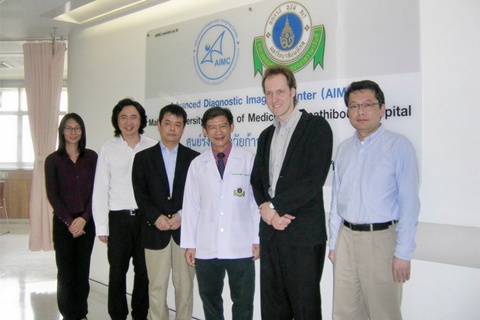 Researchers from Kyushu University visited AIMC on Saturday March 28. Future R&D collaboration is possible.