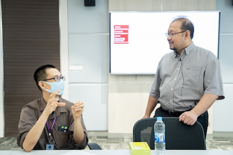 การอบรมเชิงปฏิบัติการ หัวข้อ “Workshops on survey research” และ “Workshop on resilience and well-being”