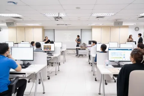 อบรม “การประยุกต์ใช้เครื่องมือ AI (MIDJOURNEY) และการบริหารจัดการวิกฤตจากช่องทางโซเชียลมีเดีย (Crisis management)”